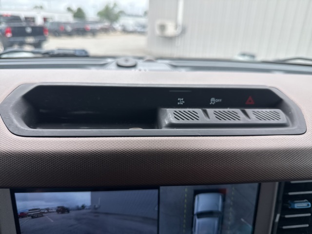 2022 Ford Bronco Outer Banks photo 13
