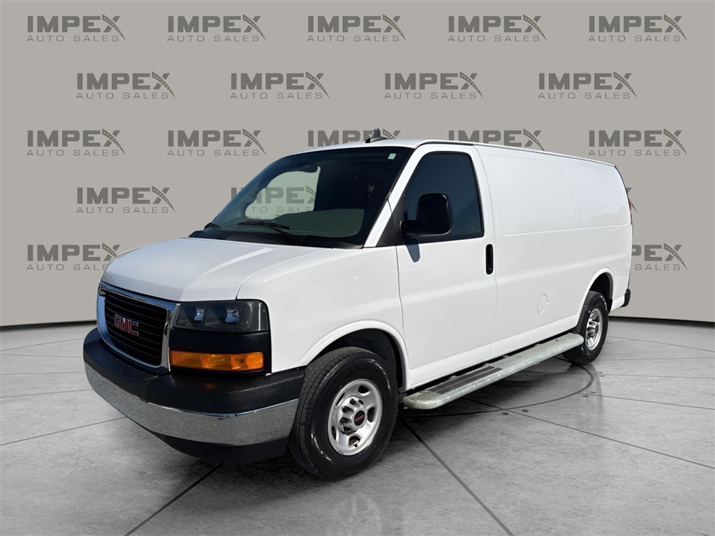 2023 GMC Savana Cargo Work Van's photo