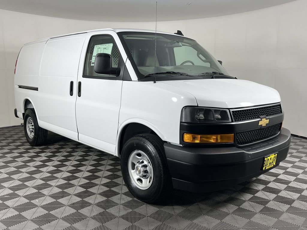 2025 Chevrolet Express Cargo 2500 photo 3