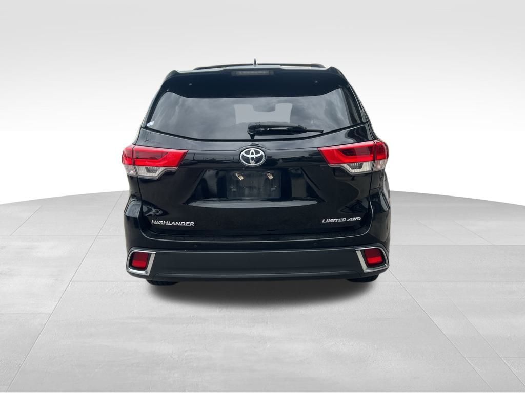 2019 Toyota Highlander Limited photo 2