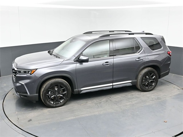2025 Honda Pilot Touring's photo