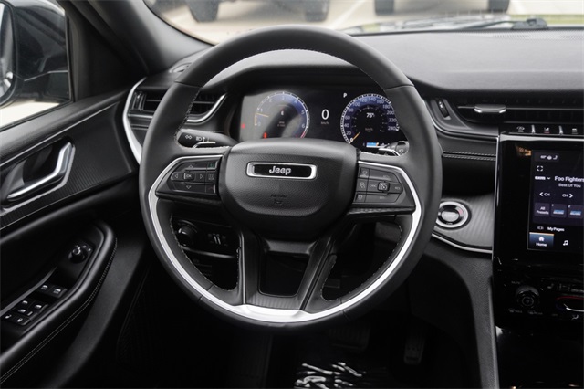 2024 Jeep Grand Cherokee Altitude photo 14
