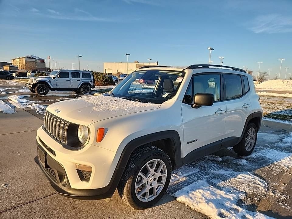 2022 Jeep Renegade Latitude's photo