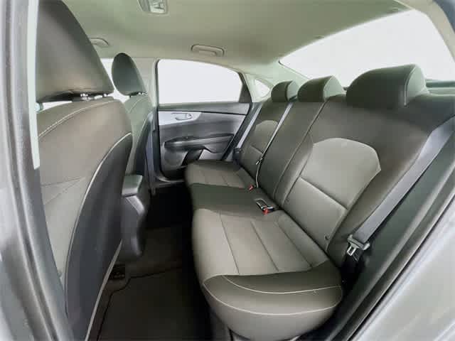 2023 Kia Forte LXS photo 23