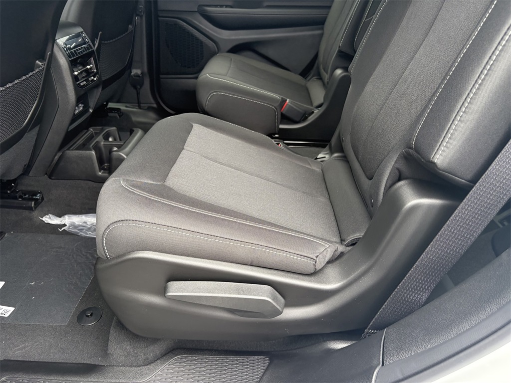 2025 Jeep Grand Cherokee Laredo X photo 31