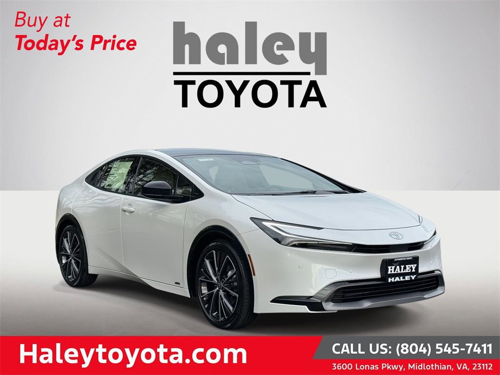 2026 Toyota Prius XLE's photo