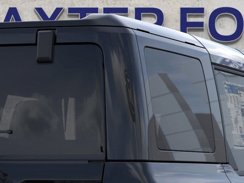 2025 Ford Bronco Badlands photo 2