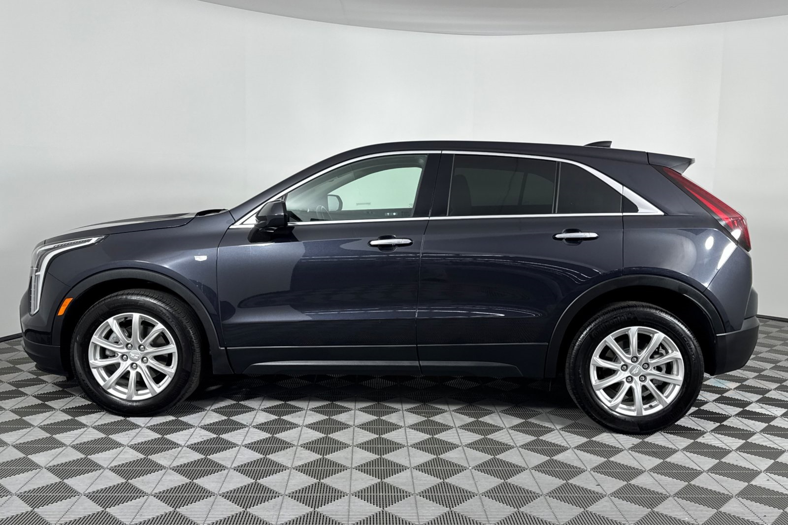 2023 Cadillac XT4 Luxury photo 6