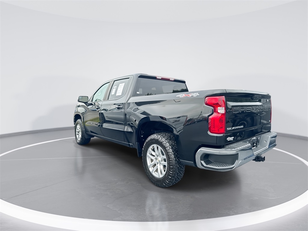 2021 Chevrolet Silverado 1500 LT photo 5