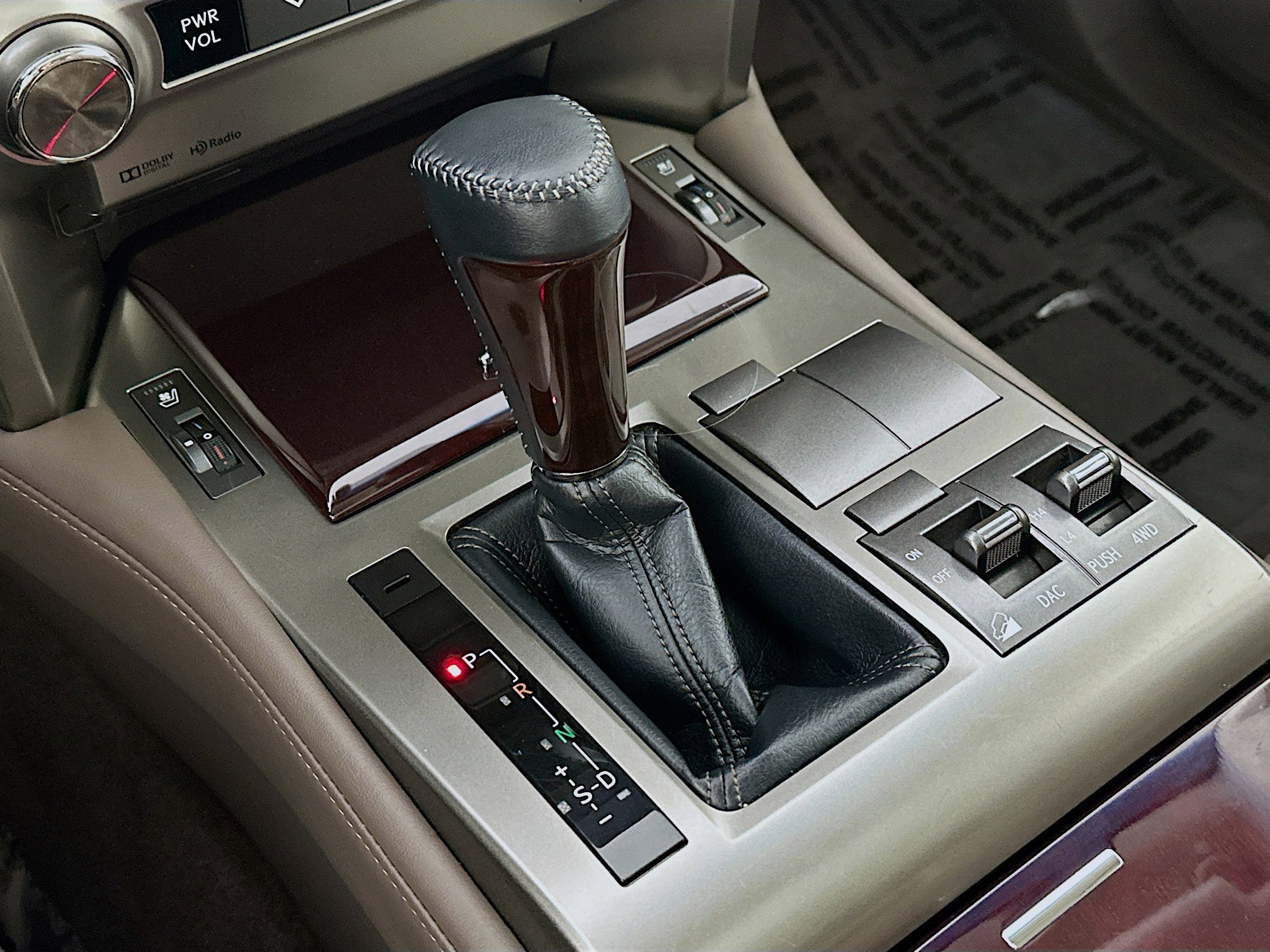2018 Lexus GX 460 photo 16