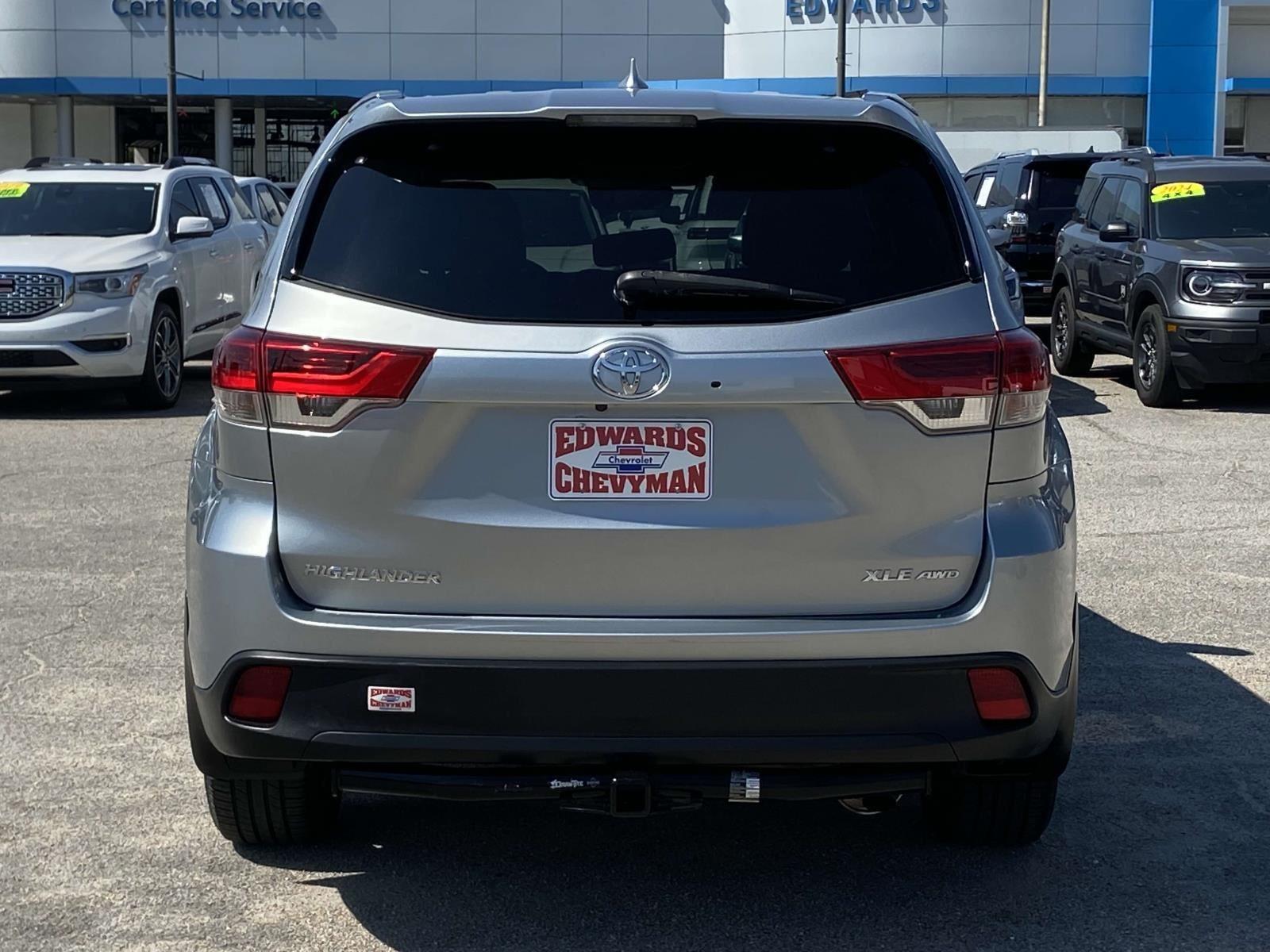 2017 Toyota Highlander XLE photo 23