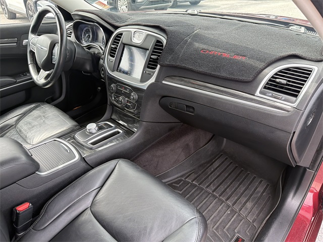 2018 Chrysler 300 Touring Limited photo 8
