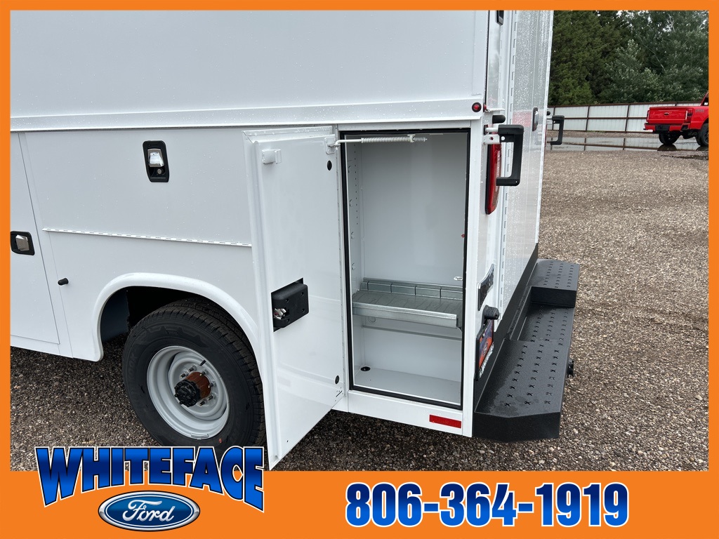 2025 Ford E-350 Base photo 31