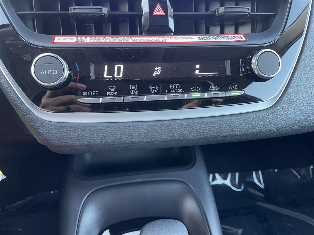 2025 Toyota Corolla LE photo 28