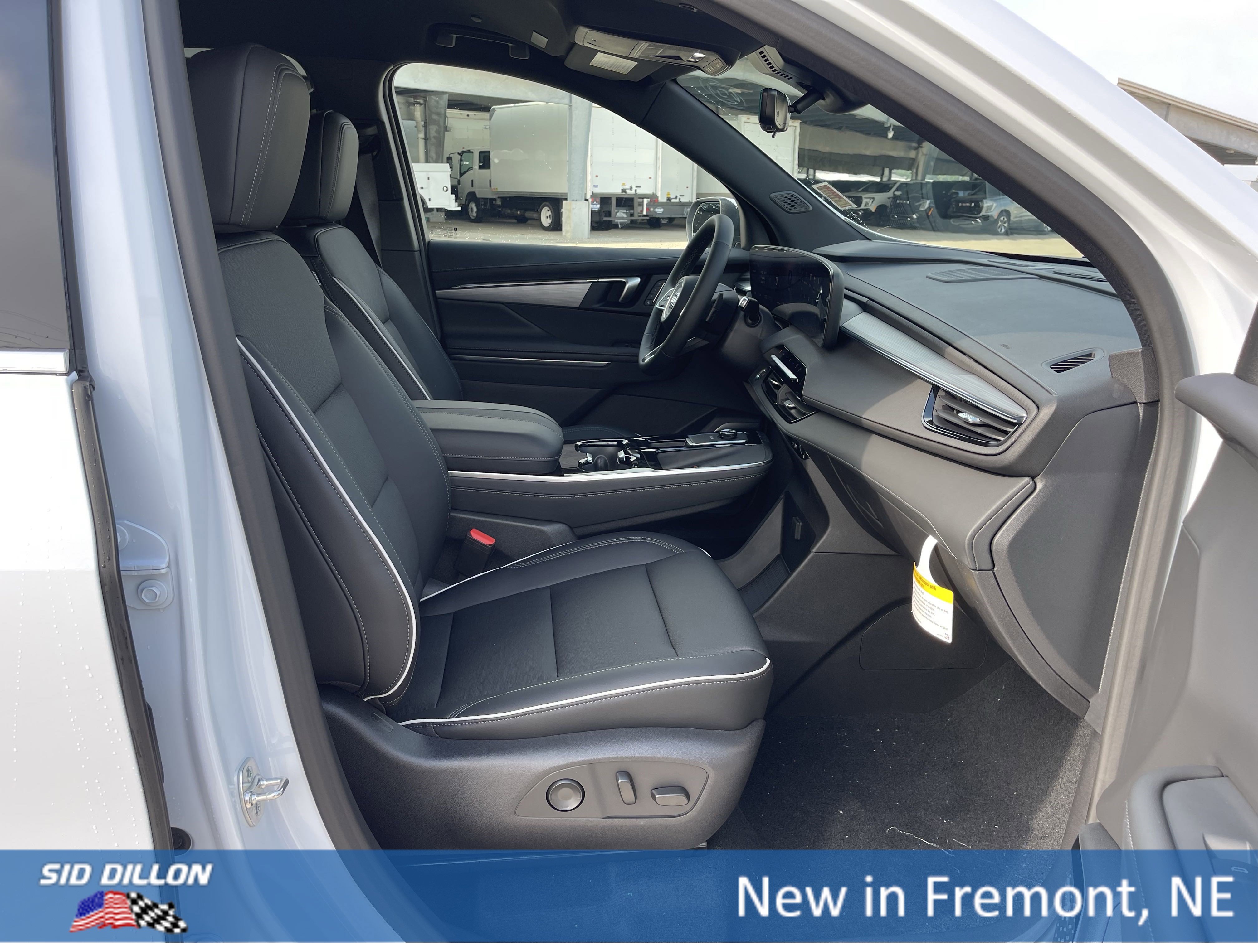 2026 Buick Enclave Preferred photo 5