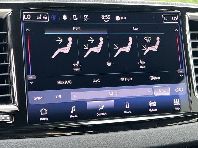 2024 Chrysler Pacifica Touring L photo 10