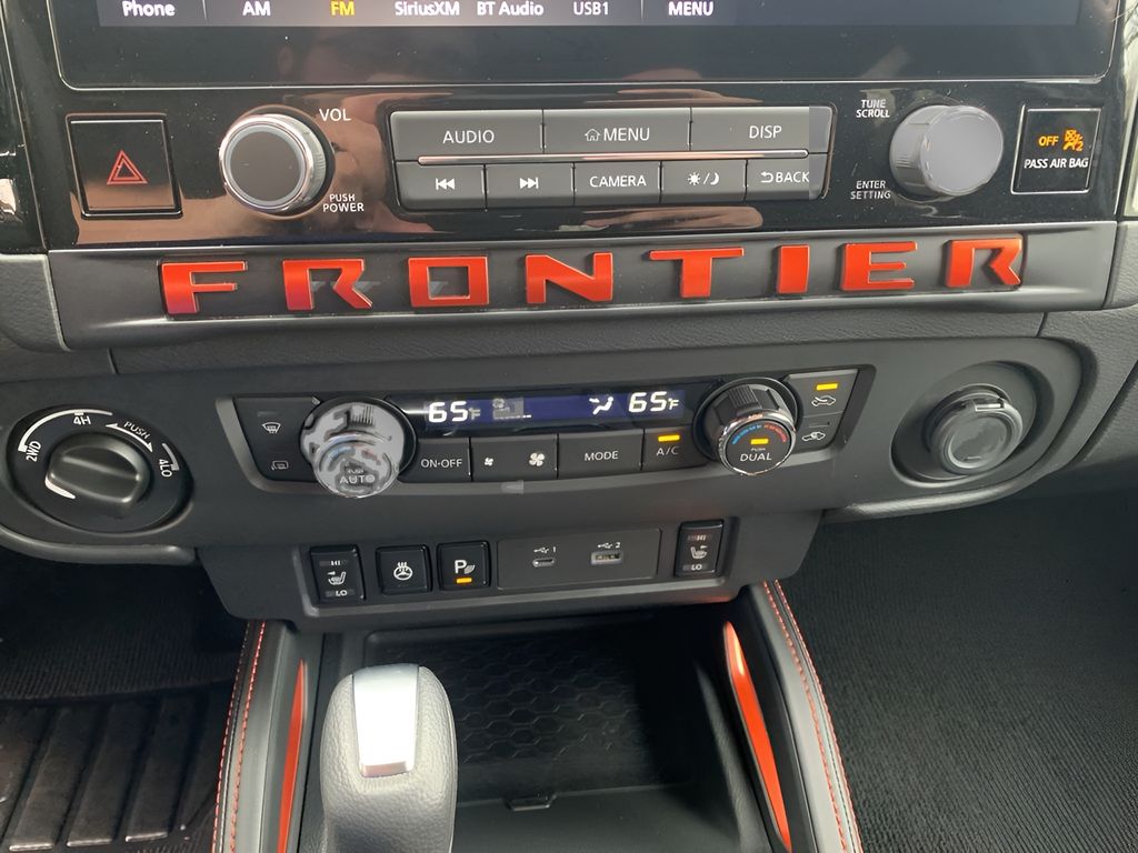 2025 Nissan Frontier PRO-4X photo 22