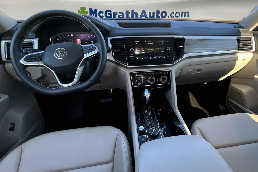 2022 Volkswagen Atlas V6 SEL photo 4