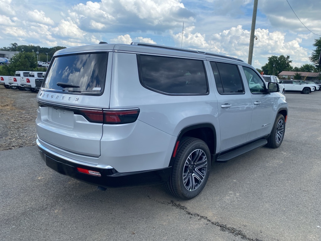 2025 Jeep Wagoneer L Base photo 5