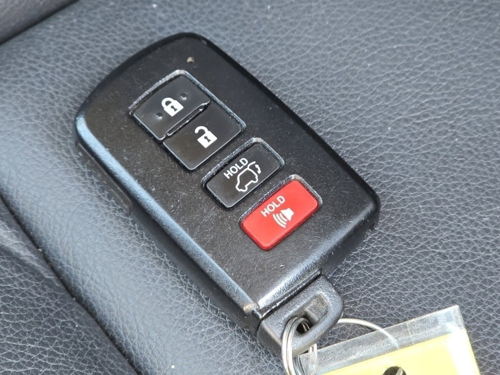 2017 Toyota RAV4 Limited photo 35