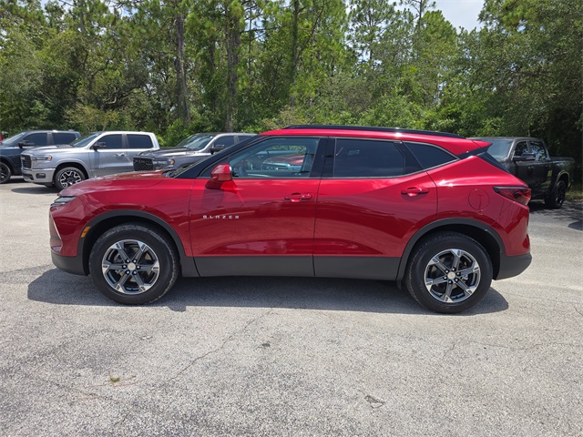 2025 Chevrolet Blazer photo 3
