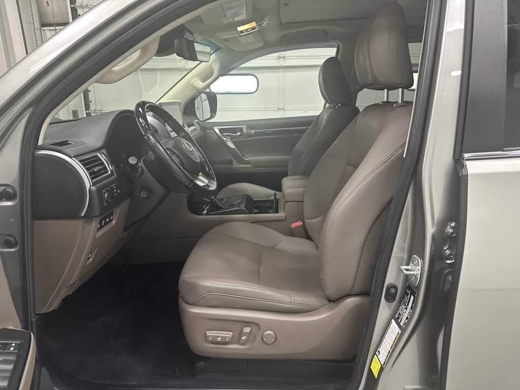 2022 Lexus GX 460 Premium photo 11
