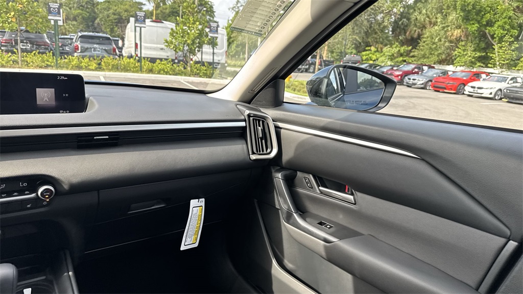 2025 Mazda CX-50 2.5 S Preferred photo 14