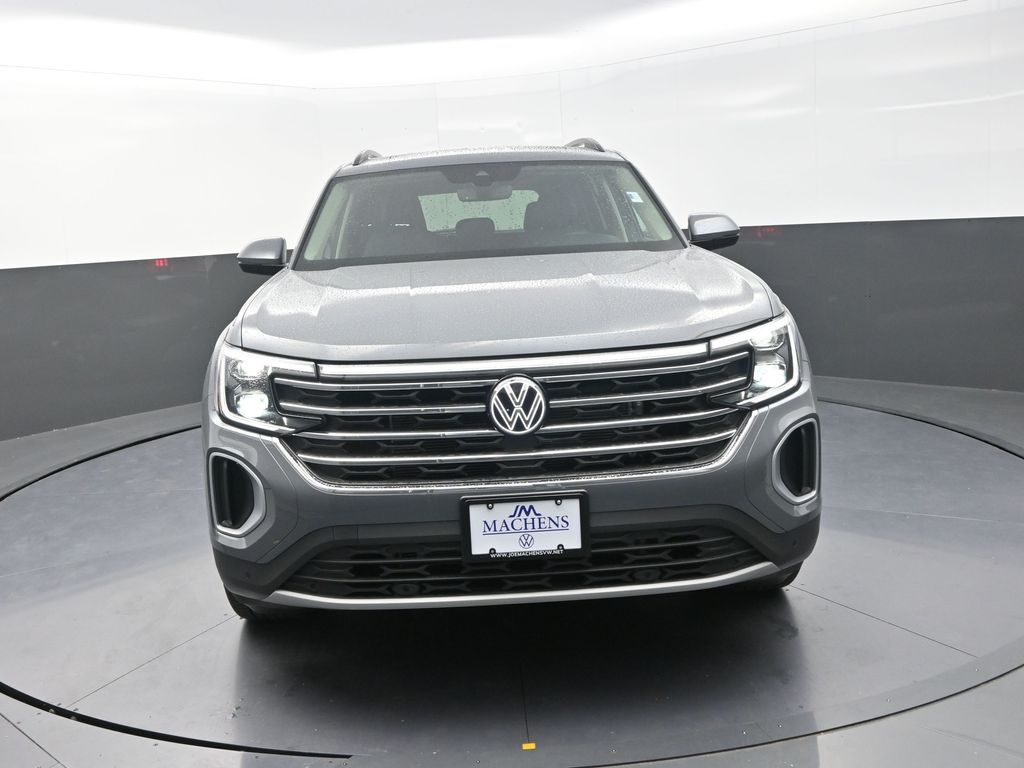 2026 Volkswagen Atlas SE Technology photo 2