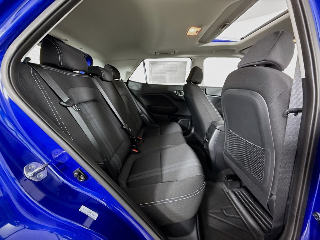 2026 Hyundai Venue SEL photo 26
