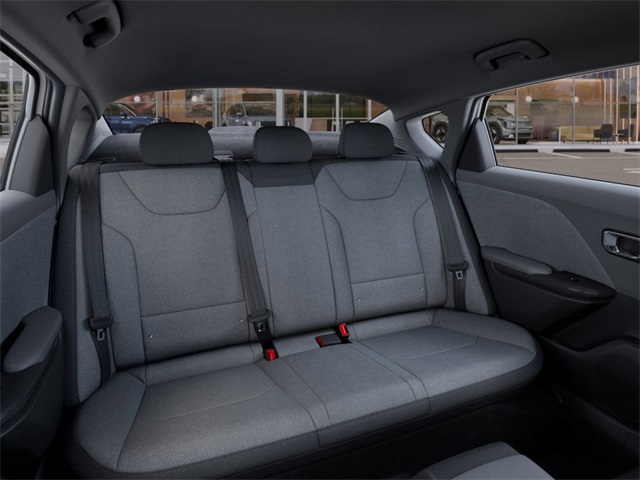 2025 Kia K4 LXS photo 2