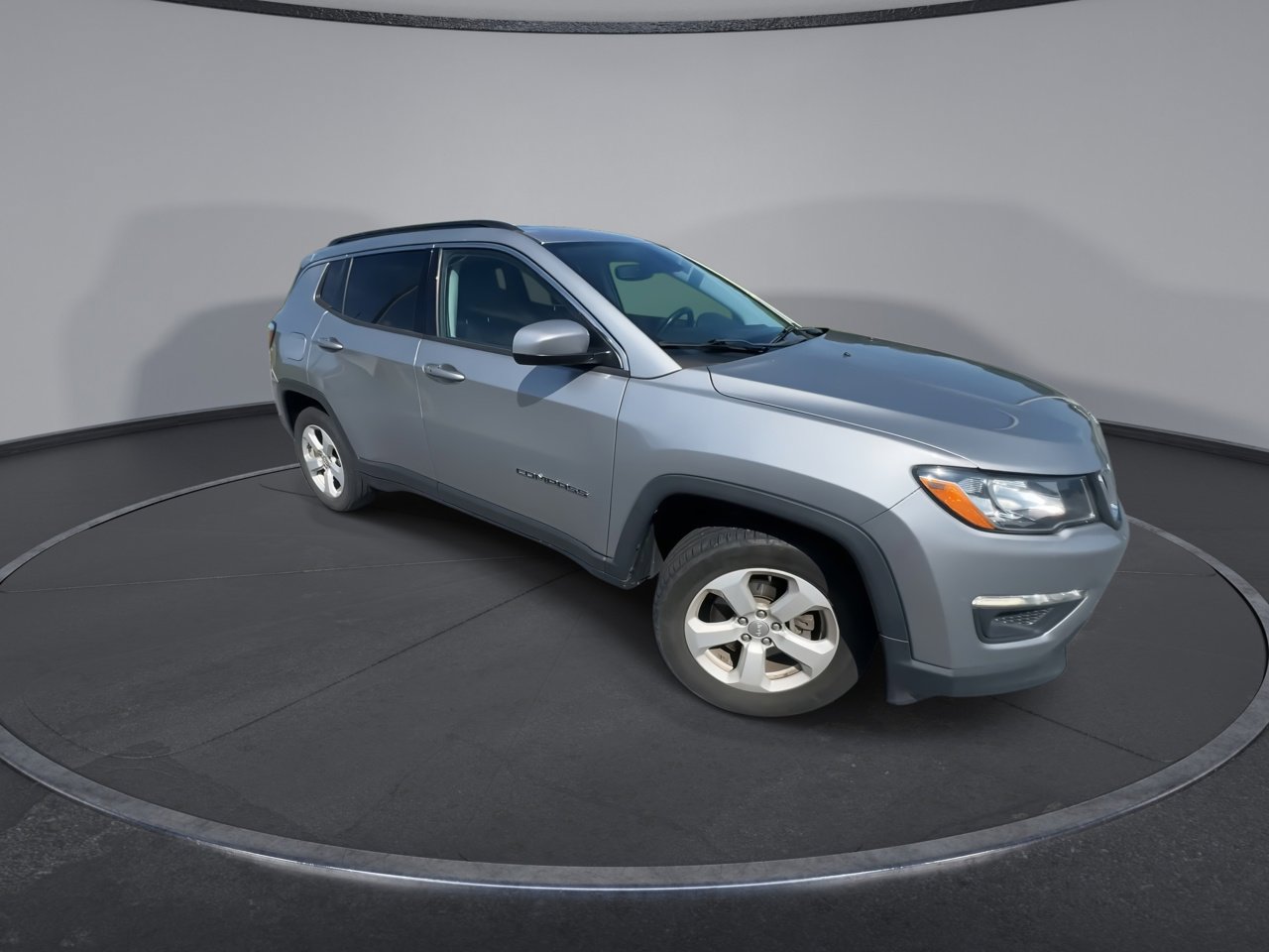 2019 Jeep Compass Latitude photo 2