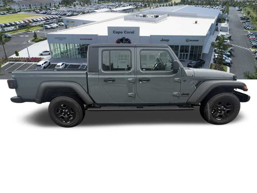 2025 Jeep Gladiator Sport photo 3