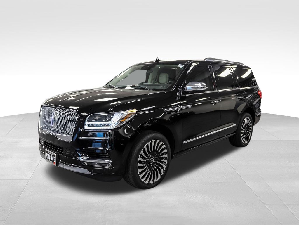 2021 Lincoln Navigator Black Label's photo