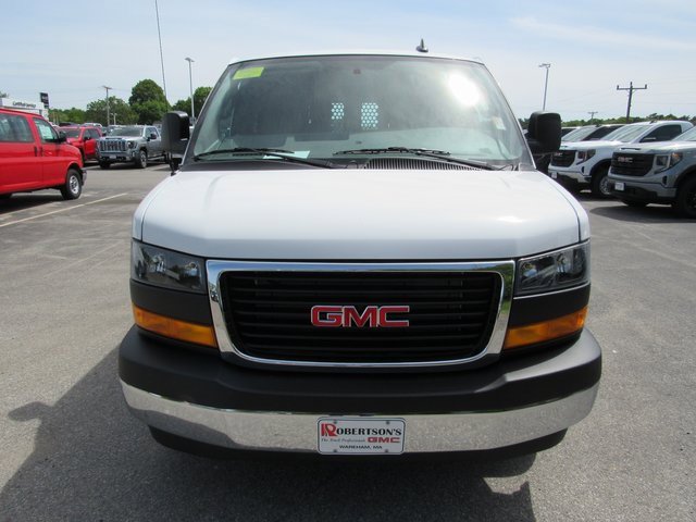 2025 Gmc Savana Cargo 2500 photo 4