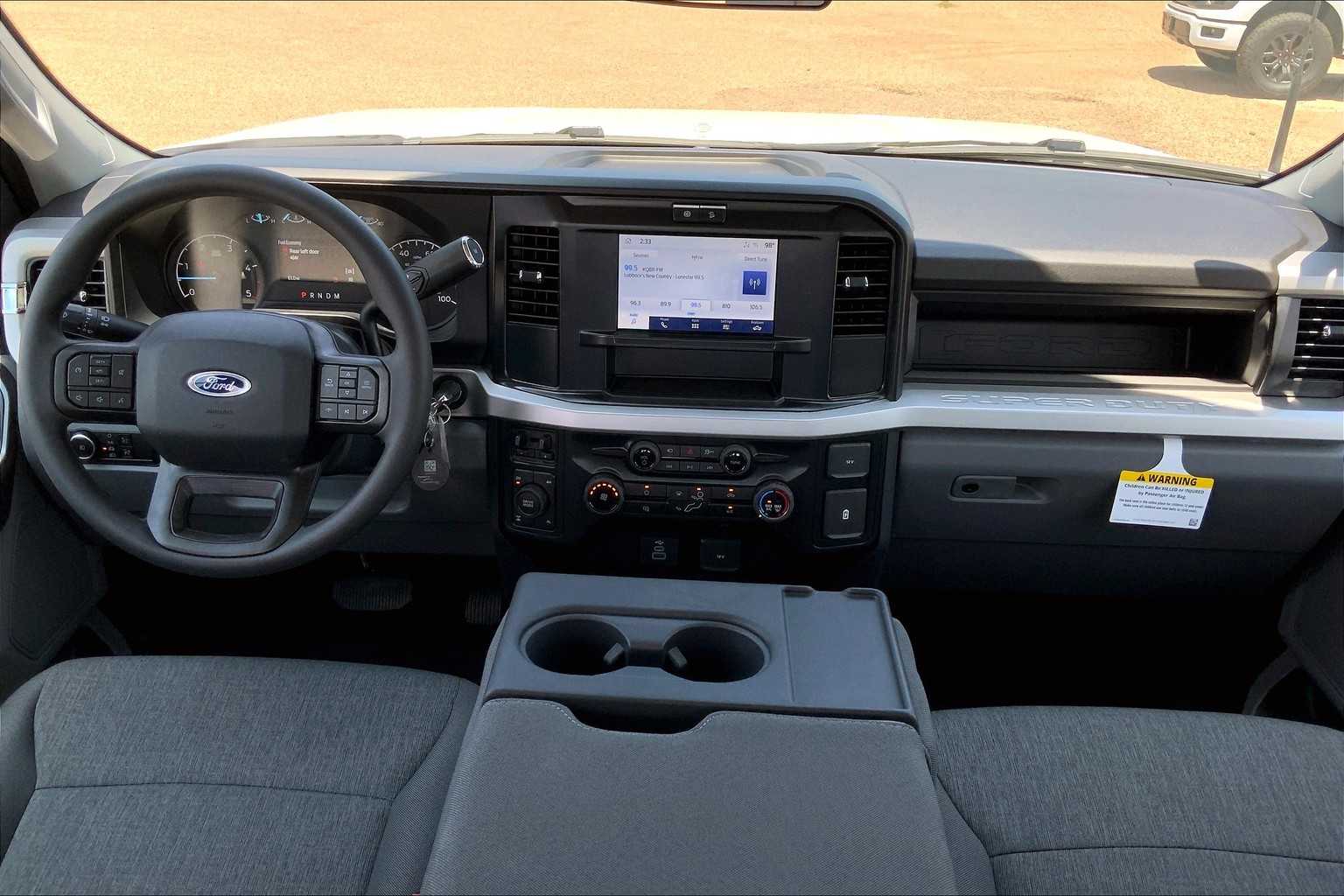 2025 Ford F-250 XL photo 5