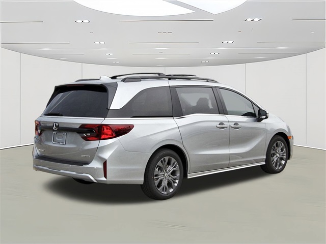 2026 Honda Odyssey Touring photo 3
