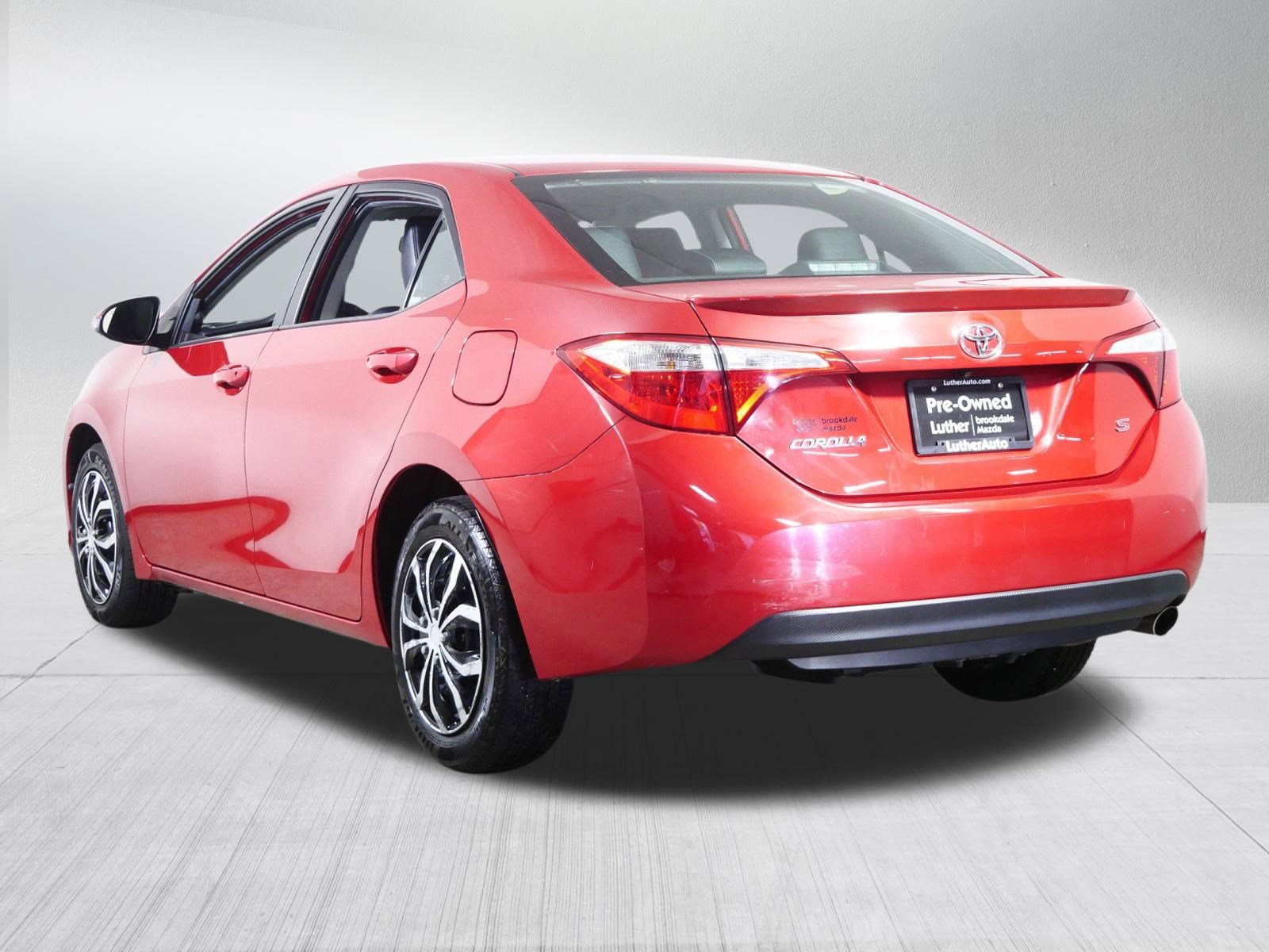 2016 Toyota Corolla S photo 5