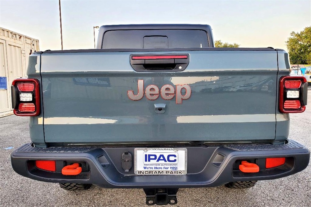 2025 Jeep Gladiator Mojave photo 18