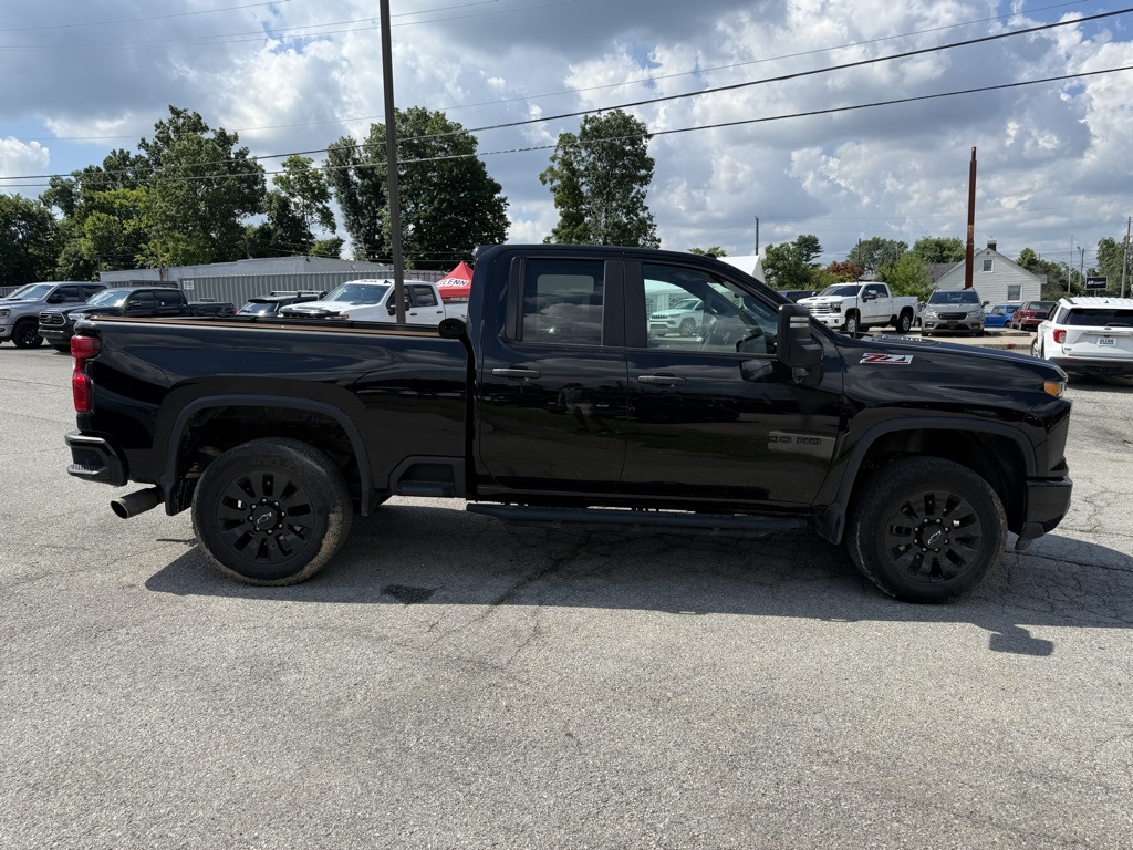 2024 Chevrolet Silverado 2500HD Custom photo 5