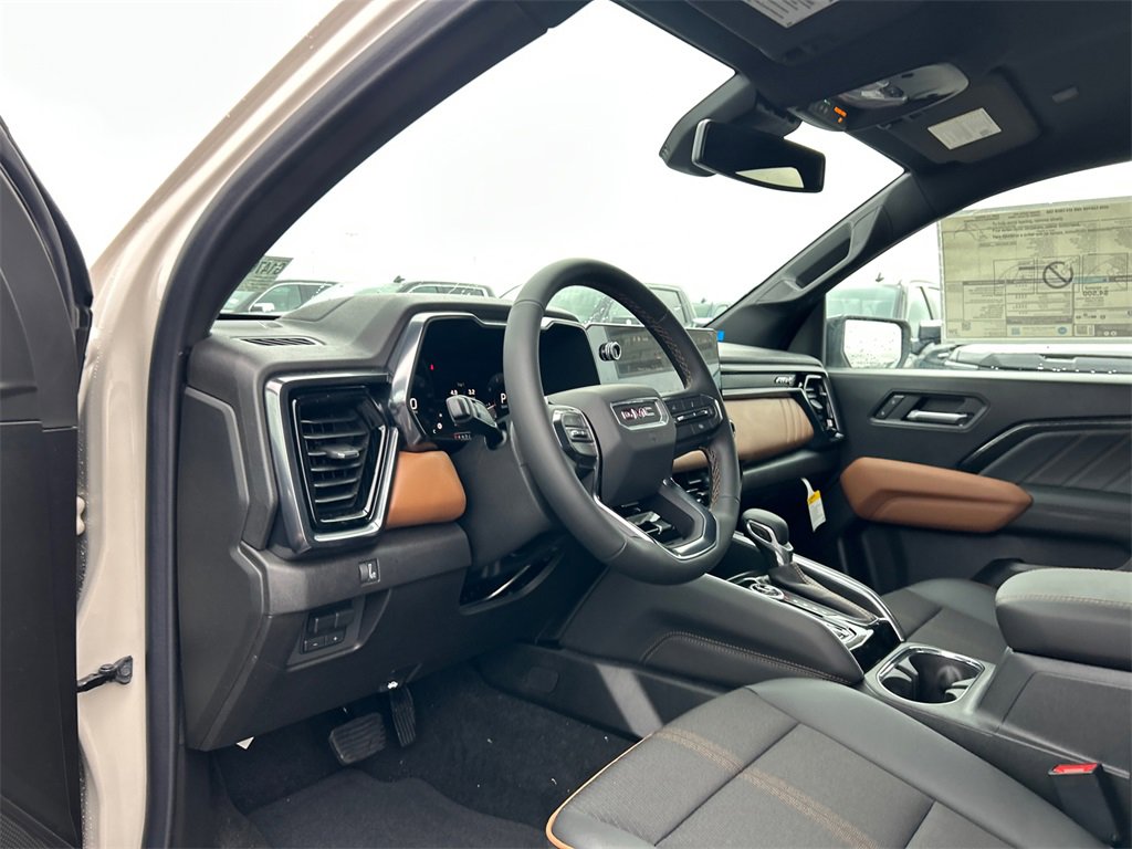 2026 GMC CANYON - Image 16