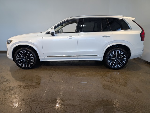 2026 Volvo XC90 photo 3