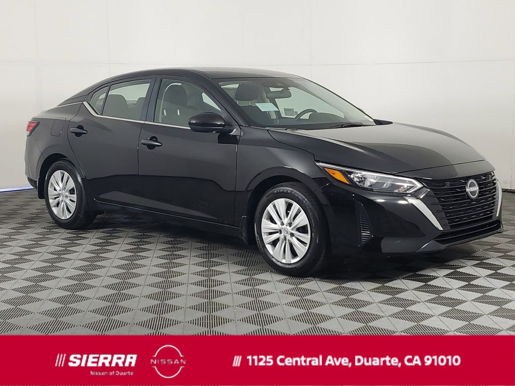 2025 Nissan Sentra S's photo