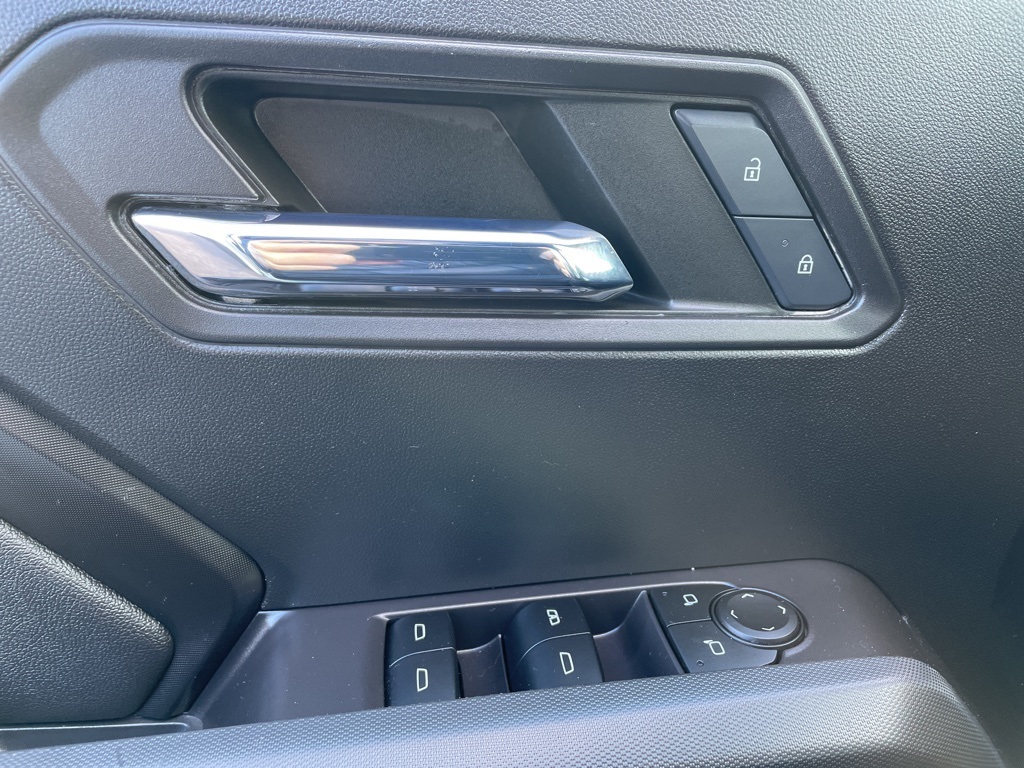 2023 Chevrolet Colorado LT photo 8
