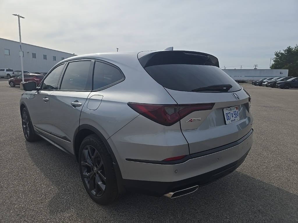 2022 Acura MDX A-Spec photo 4