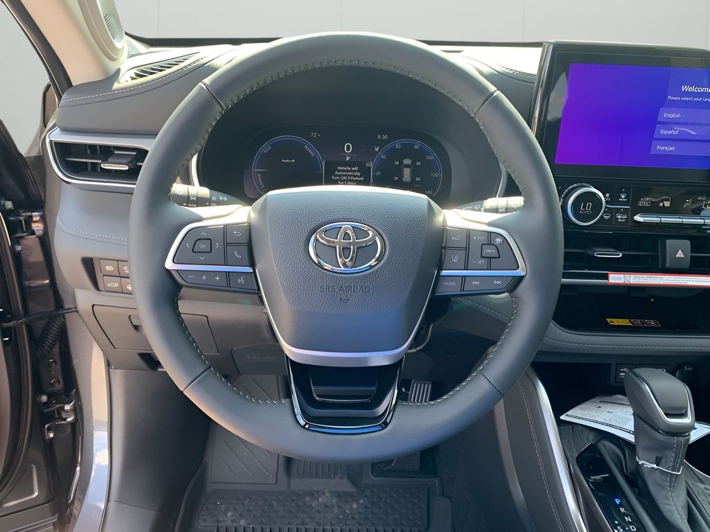 2025 Toyota Highlander Platinum photo 24