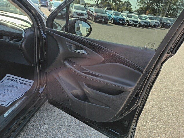 2017 Buick Envision Essence photo 18