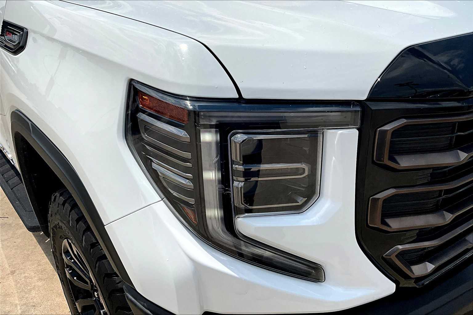 2023 Gmc Sierra 1500 AT4X photo 26