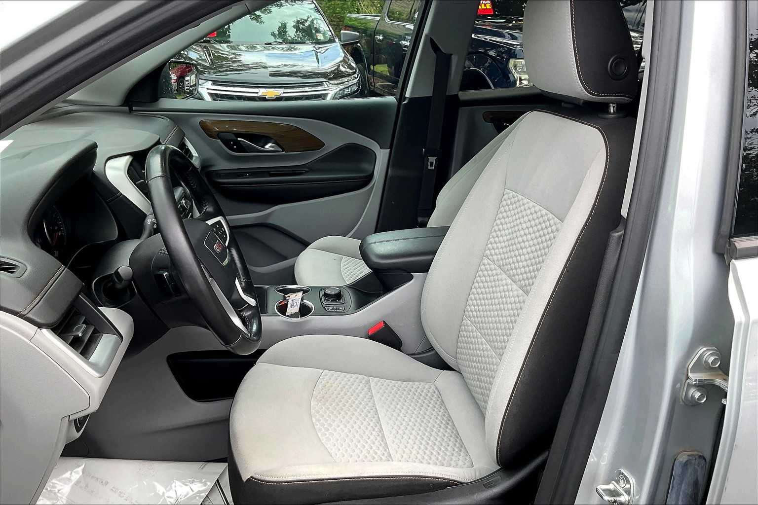 2020 Gmc Terrain SLE photo 19