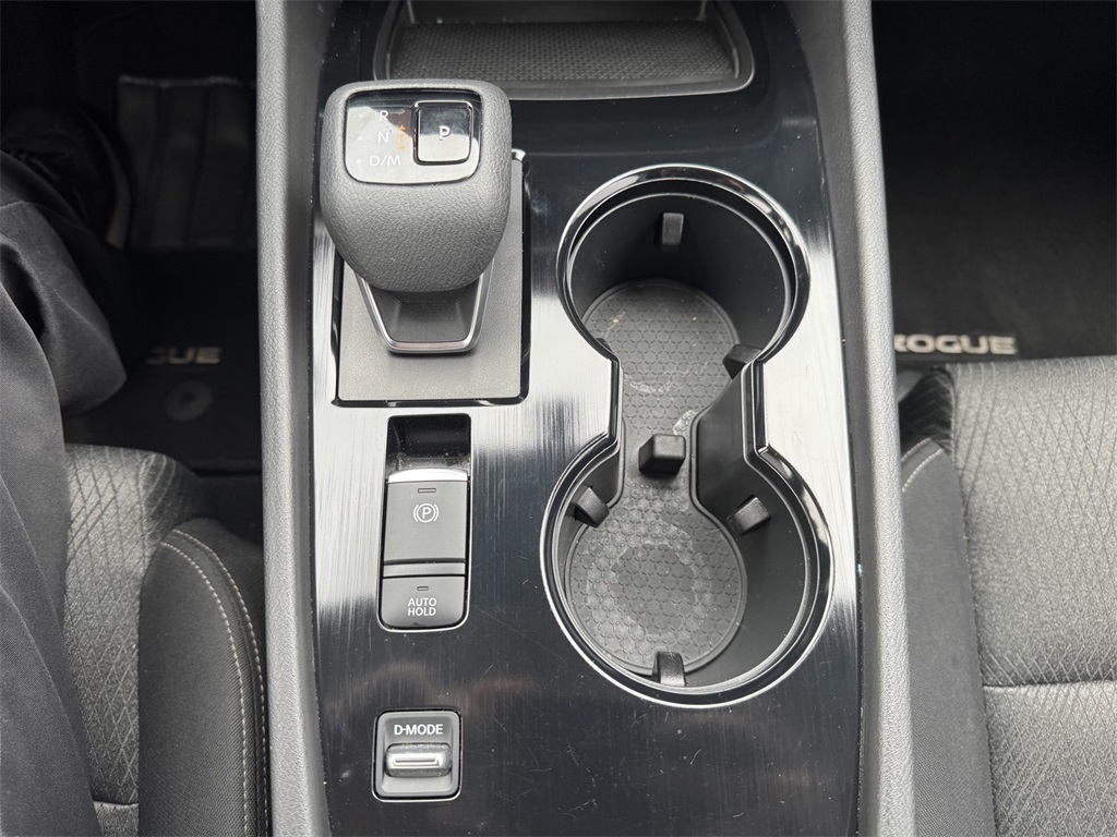 2024 Nissan Rogue SV photo 27