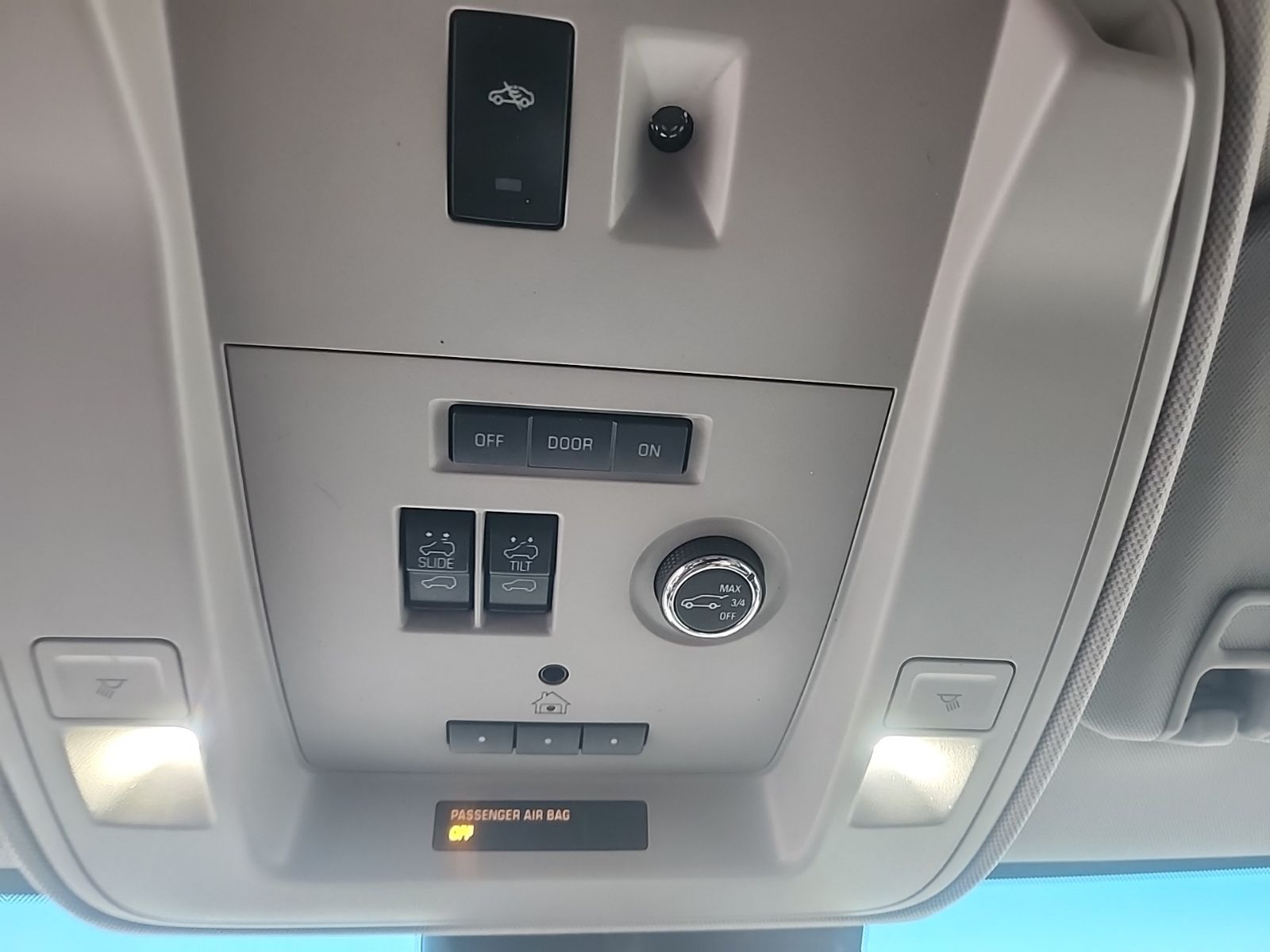 2018 GMC Yukon Denali's photo